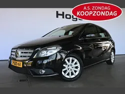 Zwart, metallic lak Gebruikt 2013 Mercedes B180 Ambition MPV | € 10.940 (Eerlijke prijs)