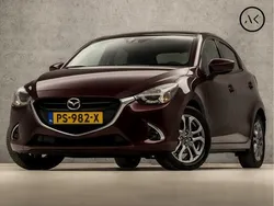 Rood Gebruikt 2017 Mazda 2 Luxury Hatchback | € 10.945 (Eerlijke prijs)