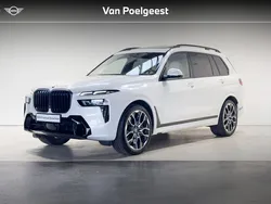 Mineralweiss metallic (wit metallic) Gebruikt 2024 BMW X7 M Sport SUV | € 129.995