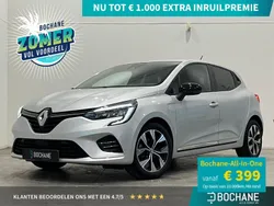 Grijs Gebruikt 2023 Renault Clio V Evolution Hatchback | € 16.695 (Goede deal)