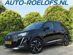 Zwart, metallic lak Gebruikt 2021 Peugeot 2008 Allure SUV | € 17.390 (Eerlijke prijs)