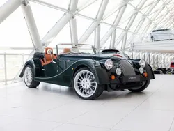 Groen, metallic lak Nieuw 2025 Morgan Plus Cabriolet | € 168.310