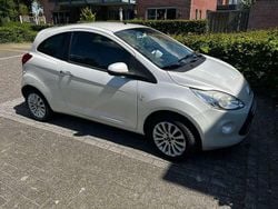 Wit Gebruikt 2010 Ford Ka Titanium X MPV | € 2.400 (Eerlijke prijs)
