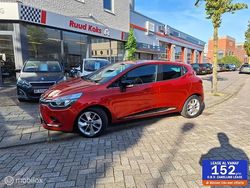 Rood Gebruikt 2016 Renault Clio IV LIMITED Hatchback | € 9.250 (Eerlijke prijs)