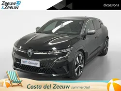 Zwart Gebruikt 2023 Renault Mégane Techno Hatchback | € 30.935 (Eerlijke prijs)