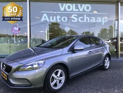 Grijs Gebruikt 2018 Volvo V40 Momentum Stationwagen | € 17.750 (Eerlijke prijs)