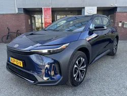 Blauw, metallic lak Nieuw 2025 Toyota bZ4X Active SUV | € 39.900 (Eerlijke prijs)