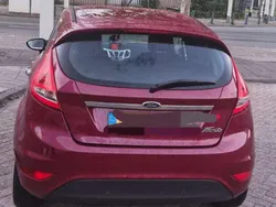 Rood Gebruikt 2011 Ford Fiesta Titanium Hatchback | € 3.850 (Eerlijke prijs)