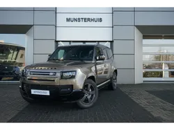 Bruin, metallic lak Gebruikt 2023 Land Rover Defender SE Dynamic SUV | € 92.450 (Goede deal)