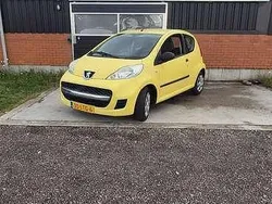 Geel Gebruikt 2010 Peugeot 107 Hatchback | € 1.450 (Super prijs)