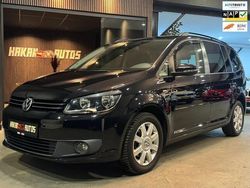 Zwart Gebruikt 2013 VW Touran Highline MPV | € 10.250 (Eerlijke prijs)