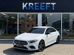 Wit Gebruikt 2022 Mercedes A250 Business Sedan | € 30.950 (Eerlijke prijs)