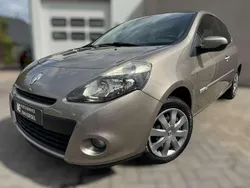 Beige Gebruikt 2010 Renault Clio II Authentique Hatchback | € 4.750 (Duur)