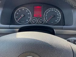 Grijs Gebruikt 2010 VW Touran Highline MPV | € 3.500 (Super prijs)