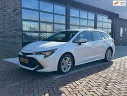 Wit Gebruikt 2020 Toyota Corolla Active Stationwagen | € 17.975 (Goede deal)