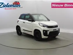 Wit Nieuw 2024 Ligier JS60 Hatchback | € 22.845