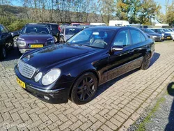 Zwart Gebruikt 2002 Mercedes E320 Elegance Sedan | € 3.299