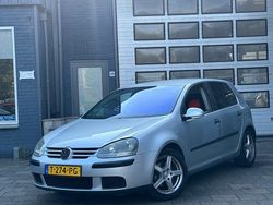 Grijs Gebruikt 2004 VW Golf IV Sedan | € 2.495 (Eerlijke prijs)