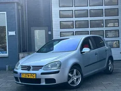 Grijs Gebruikt 2004 VW Golf IV Sedan | € 2.495 (Eerlijke prijs)