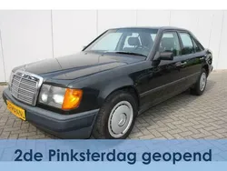 Zwart Gebruikt 1986 Mercedes E230 Sedan | € 8.500