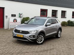 Grijs Gebruikt 2022 VW T-Roc Style SUV | € 28.750 (Goede deal)