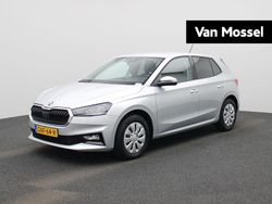 Grijs Gebruikt 2024 Skoda Fabia Selection Hatchback | € 23.900 (Eerlijke prijs)