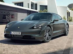Vulkaangrijs metallic Gebruikt 2024 Porsche Taycan Sedan | € 79.750 (Goede deal)