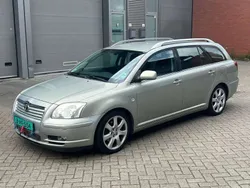 Zilver Gebruikt 2005 Toyota Avensis Luna Stationwagen | € 2.300 (Eerlijke prijs)
