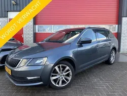 Grijs, metallic lak Gebruikt 2019 Skoda Octavia Business Line Stationwagen | € 15.888 (Eerlijke prijs)