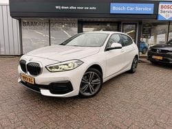 Wit Gebruikt 2023 BMW 118 Hatchback | € 25.950 (Goede deal)