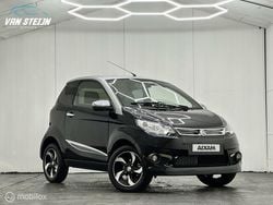 Zwart Gebruikt 2017 Aixam City Premium Hatchback | € 9.450