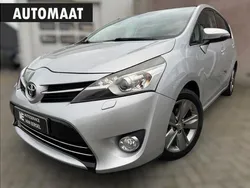 Grijs, metallic lak Gebruikt 2015 Toyota Verso Business Edition MPV | € 15.950 (Eerlijke prijs)