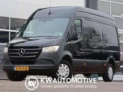 Zwart Gebruikt 2022 Mercedes Sprinter Van | € 34.997 (Eerlijke prijs)