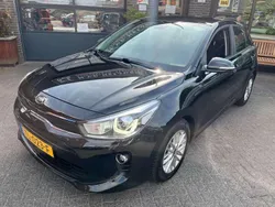Zwart Gebruikt 2017 Kia Rio Hatchback | € 10.250 (Eerlijke prijs)