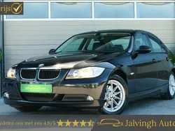 Zwart Gebruikt 2006 BMW 318 Basis Sedan | € 1.940 (Eerlijke prijs)
