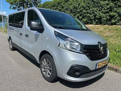 Grijs Gebruikt 2016 Renault Trafic Van | € 14.950