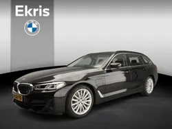 Zwart Gebruikt 2021 BMW 530e Executive Stationwagen | € 32.900 (Goede deal)