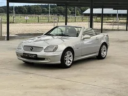 Grijs, metallic lak Gebruikt 2003 Mercedes SLK200 Edition Cabriolet | € 4.950 (Goede deal)