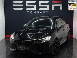 Zwart (metallic) Gebruikt 2023 Cupra Leon VZ Stationwagen | € 37.950 (Duur)