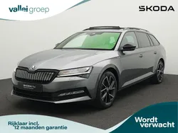 Grijs, metallic lak Gebruikt 2023 Skoda Superb Business Line Stationwagen | € 37.900 (Duur)