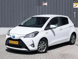 Wit Gebruikt 2020 Toyota Yaris Hybrid Hatchback | € 15.450 (Goede deal)