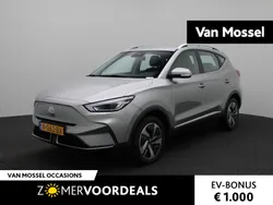 Grijs Gebruikt 2023 MG ZS Comfort Sedan | € 21.995 (Eerlijke prijs)