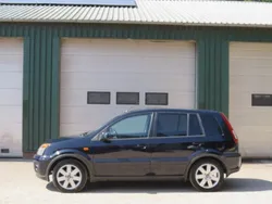 Blauw Gebruikt 2007 Ford Fusion Futura MPV | € 1.950 (Eerlijke prijs)