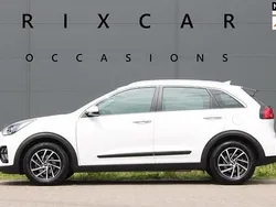 Wit, metallic lak Gebruikt 2020 Kia Niro SUV | € 21.390 (Eerlijke prijs)