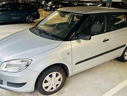 Zilver Gebruikt 2010 Skoda Fabia Drive Hatchback | € 3.600 (Eerlijke prijs)