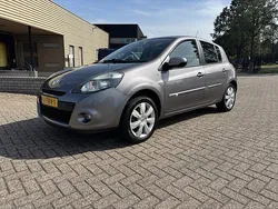 Grijs Gebruikt 2012 Renault Clio R.S. Night&Day Hatchback | € 6.745 (Iets duurder)