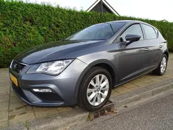 Grijs Gebruikt 2017 Seat Leon Style Hatchback | € 12.950 (Eerlijke prijs)