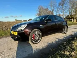 Zwart Gebruikt 2012 Alfa Romeo Giulietta Distinctive Hatchback | € 5.100 (Eerlijke prijs)