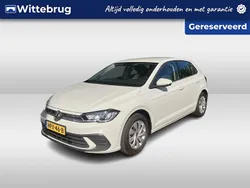 Grijs Gebruikt 2023 VW Polo Life Hatchback | € 20.950 (Goede deal)