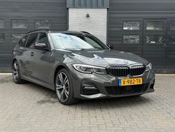 Grijs Gebruikt 2020 BMW 330 Executive Stationwagen | € 34.950 (Duur)